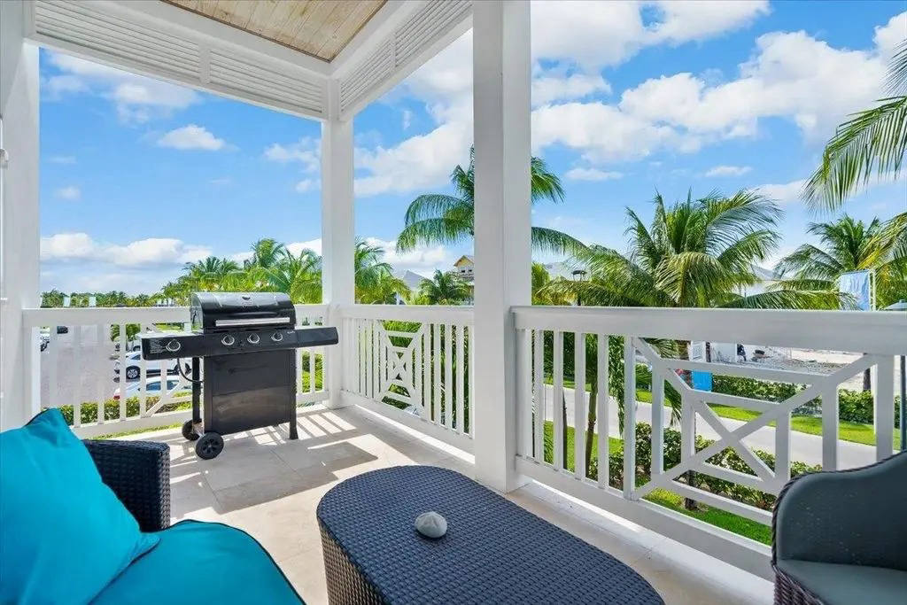 Квартира, 1216 м², 547 000$ — FAKTOR